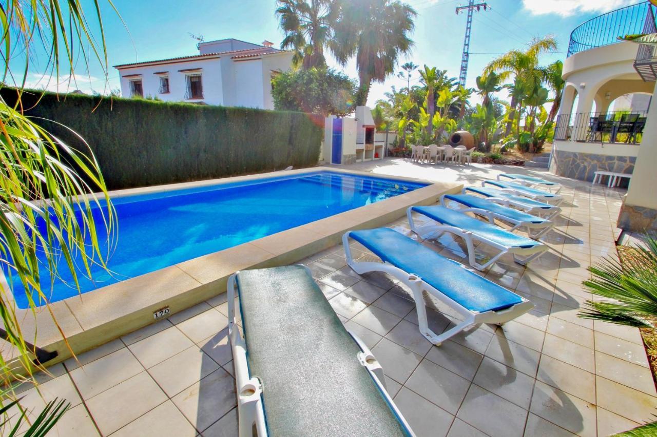 Estrella - With Stunning Views And Private Pool In *