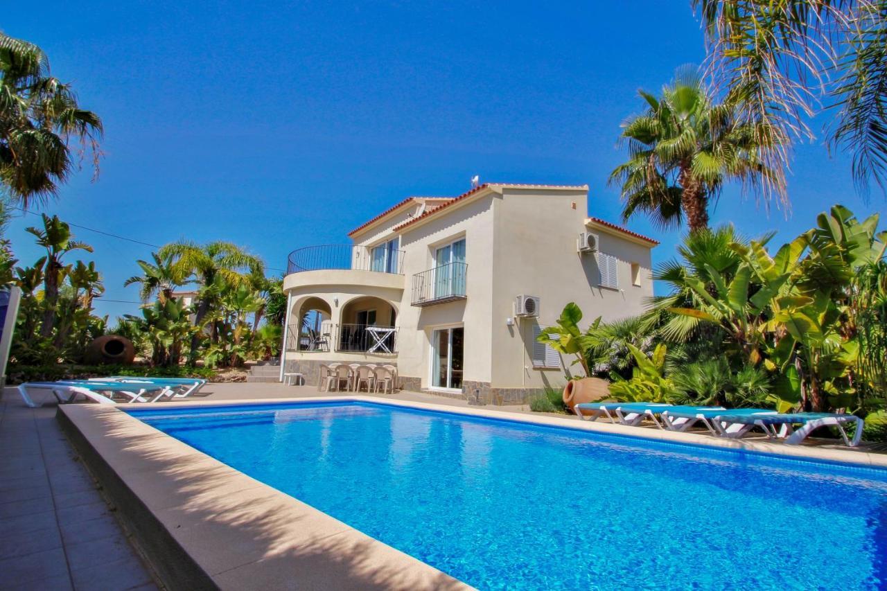 Estrella - With Stunning Views And Private Pool In Benissa