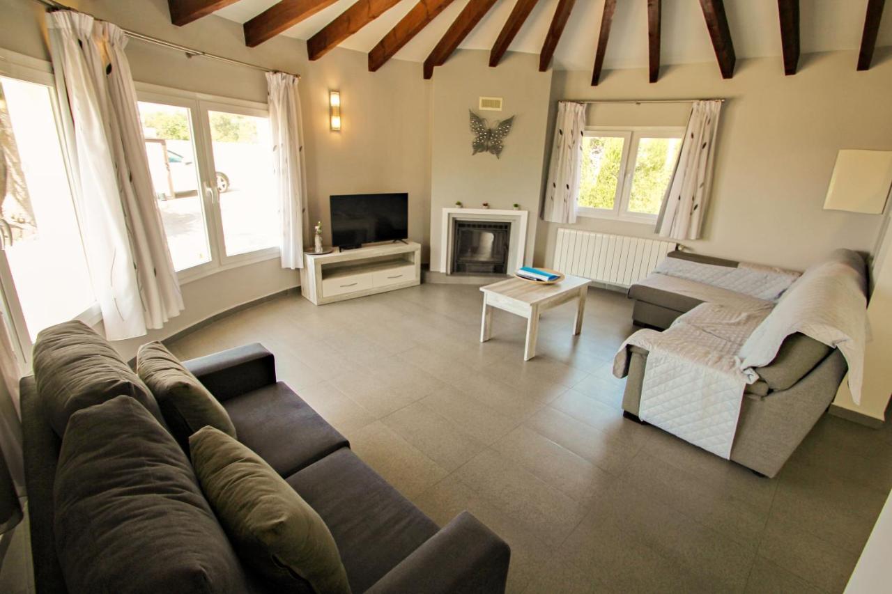 Estrella - With Stunning Views And Private Pool In